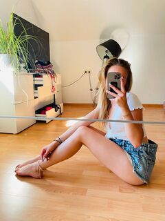 ❤️ Stella 19J 💋 Versaute Studentin 😋 SEXTING 🥵 Heute im Angebot