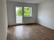 Sanierte Singlewohnung mit Balkon! - Oschersleben (Bode)
