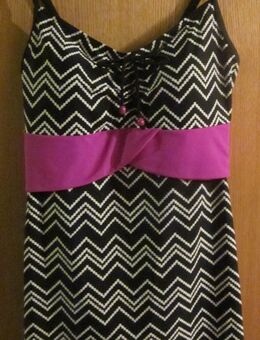 Gr. 44: Badekleid, schwarz/weiß/pink "Ulla Popken", neuwertig - München