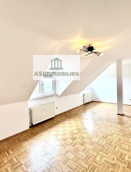 AS IMMOBILIEN: geräumige 2 ZKB 70m² Wohnung mit EBK im 2 OG / DG kleiner Einheit - Wiesbaden Rambach - Wiesbaden