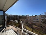 Helle 2-Zimmer-Wohnung mit Balkon, Tageslichtbad und TG-Stellplatz - München