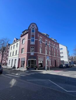 WGH in zentraler Lage von Düsseldorf-Benrath mit Potential, JKM € 60.000, 3 Wohnungen, 1 Gewerbe - Düsseldorf