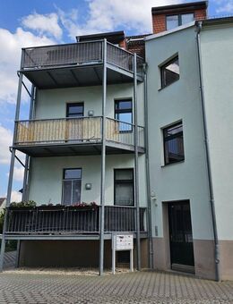 Exklusive 2-Zimmer-Dachgeschosswohnung in Zwickau zu verkaufen - Zwickau
