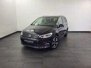 VW Touran, 1.5 TSI Highline, Jahr 2022 - Dresden