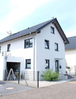 Hanau! Freistehendes, Baujahrjunges Einfamilienhaus mit 180m² Wohnfläche auf 322m² Grundstück. - Hanau (Brüder-Grimm-Stadt)