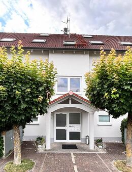Sonnige 4- Zimmer-Wohnung mit sonnigem West-Balkon und Garage - Tapfheim