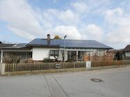 DIPLOM-Immowirt MAIER !! Perfekter, großzügiger Bungalow - WOHNEN bis ins HOHE ALTER u. PV-Anlage !! - Eichendorf