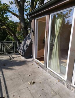 Helle 3- Zimmer Wohnung mit Dachterasse in Ahrensburg! - Ahrensburg