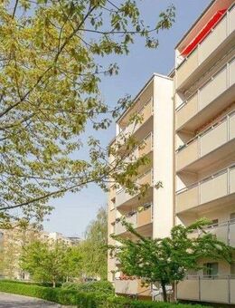 3-Raum-Wohnung mit Balkon (WBS) - Dresden