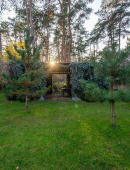 Exklusives Doppelanwesen auf außergewöhnlich großem Grundstück in Borgwalde - Borkwalde