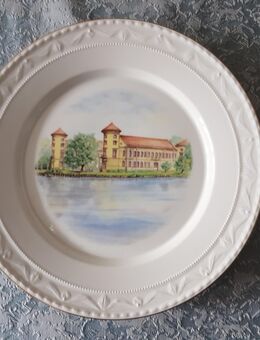 4 KPM Wandteller aus Porzellan mit Schlössermotiven - Berlin Spandau