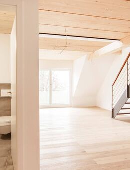 ERSTBEZUG-Einzigartige Dachgeschosswohnung mit Galerie und Blick auf die Würm in Allach-Untermezing - München