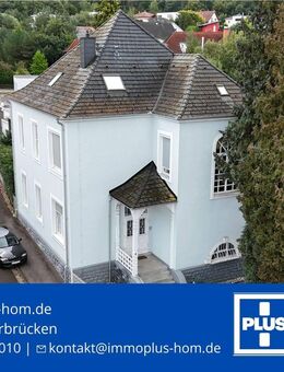 HOMBURG-BRUCHHOF; STILVOLLE VILLA MIT VIELFÄLTIGEN HIGHLIGHTS UND GROSSZÜGIGEM AUSSENBEREICH - Homburg