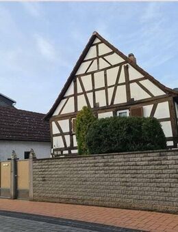 Für Liebhaber: Schönes Fachwerkhaus mit Garage, großer Scheune und Garten im Herzen von Dreieich-Offenthal - Dreieich