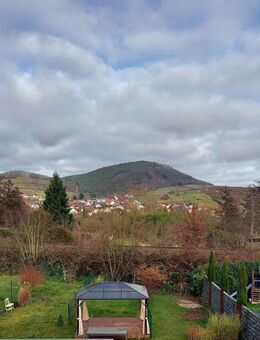 Bezugsfrei !!! Moderne 4 Zimmer Wohnung mit Garage und Garten - Albersweiler