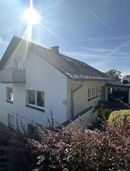 / Wohnen mit Aussicht: Gepflegtes Einfamilienhaus mit Einliegerwohnung in Meschede! - Meschede (Kreis- und Hochschulstadt)