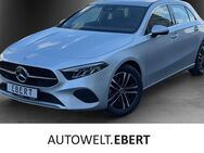 Mercedes A 200, Progressive Advanced, Jahr 2023 - Michelstadt