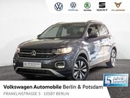 VW T-Cross, 1.5 TSI Move, Jahr 2023 - Berlin