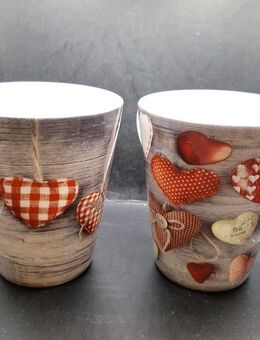 2 Stück Tassen 12cm hoch 9,5cm breit Tasse Becher Kaffeetasse als Set zusammen - Essen