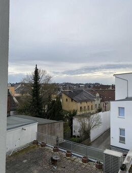 Zentral gelegen, gleichzeitig ein gemütlicher Rückzugsort. Innenstadt von Hof. Schnelles Internet - Hof