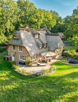 Reetdachvilla in Elbnähe - Fabelhaftes Wohnen vor den Toren Hamburgs - Holm (Landkreis Pinneberg)