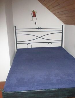 Schönes preiswertes WG-Dachgechosszimmer. In Utting am Ammersee - Utting (Ammersee)