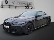 BMW M4, Competition M xDrive Coupé M Carbon Exterieur, Jahr 2023 - Eggenfelden