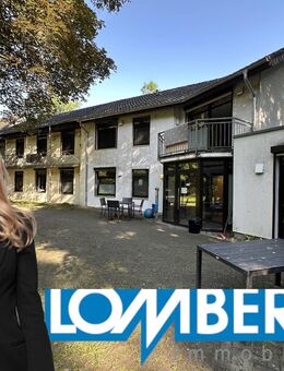 MITTEN IM GRÜNEN: SPEZIALIMMOBILIE AUF GROßEM GRUNDSTÜCK IM HÜLSER BRUCH - Krefeld