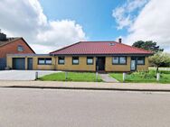 Modernisierter Bungalow mit Garage auf ca. 680 m² großem Grundstück - Heide
