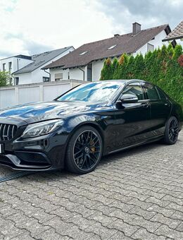 Mercedes C63S AMG / Scheckheft / Burmester / Keramik-Carbon - Neuenstadt (Kocher)