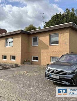 Großburgwedel: Unterkellerter Flachdachbungalow in bester Lage - Burgwedel