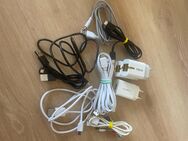 verschiedene Ladekabel und Adapter - Oberstreu