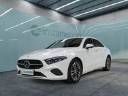 Mercedes A 200, , Jahr 2023 - München