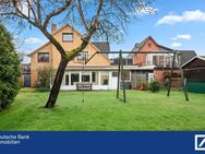 Attraktives Mehrfamilienhaus mit drei Wohneinheiten, zwei Garagen und Solar - Lauenburg (Elbe)