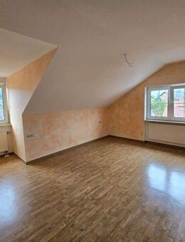 Höchst i. Odw.: schöne 3-Zimmer-Wohnung im Dachgeschoss - Höchst (Odenwald)