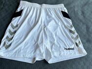 Hummel Marke Fußball Shorts - Berlin Lichtenberg