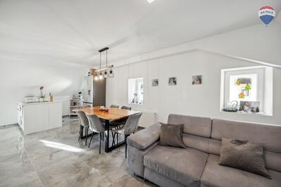 Sehr schöne 5-Zimmer-Wohnung Zell im Wiesental