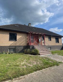 *** Frisch Saniertes Zweifamilienhaus im schönen Tespe mit Vollkeller *** - Tespe