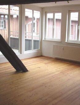 2-Zimmer-Wohnung in Bad Hersfeld, mit Einbauküche und Dachterrasse, TOP-Lage im Zentrum - Bad Hersfeld