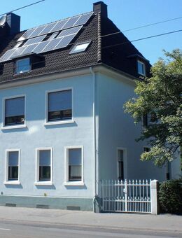 Wohnen und Arbeiten: Stilvolles Mehrfamilien- und Geschäftshaus mit großem Garten. - Dortmund