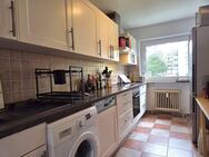 Top!! 4-Zimmer-Wohnung mit Stellplatz, Einbauküche und Loggia - Frankfurt (Main)