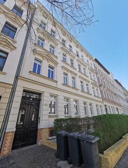 ++ Dachgeschoss Wohnung in Gohlis-Süd mit EBK / solide vermietet ++ - Leipzig