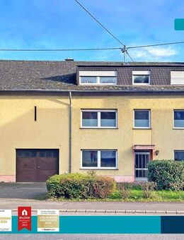 Fell-Fastrau: Großes Wohnhaus mit Garten, Scheune, viel Fläche und frei ab sofort - Fell