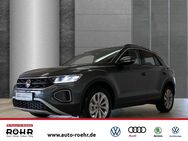 VW T-Roc, Life ( 12 2027, Jahr 2025 - Grafenau (Bayern)