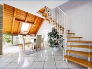 Bezugsfreie und herrliche 4 Zi.-Dachgeschoss-Maisonettewohnung mit Balkon und Tiefgarage! - Radolfzell (Bodensee)