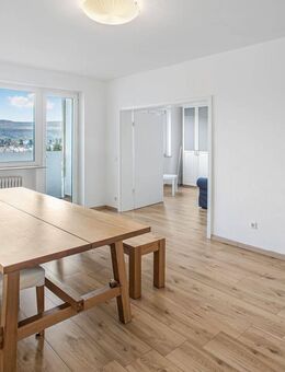 ??FREISTEHENDE WOHNUNG mit Balkon / Stellplatz / 3 Zimmer - Bad Homburg (Höhe)