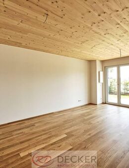 Moderne 3-Zimmer-Gartenwohnung - Wohnen mit Komfort und Naturanschluss +Decker Immobilien++ - Geiselhöring