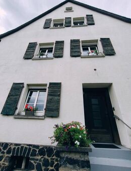 Attraktives Einfamilienhaus mit gr. Garten, provisionsfrei - Weilburg