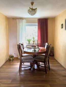 Familienfreundliche Doppelhaushälfte mit Kamin & Sauna in ruhiger Lage von Kissing - Kissing