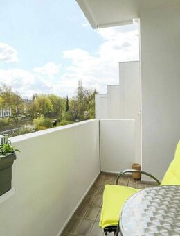 Sofort beziehbare Einzimmerwohnung mit Südbalkon am Botanischen Garten - Berlin